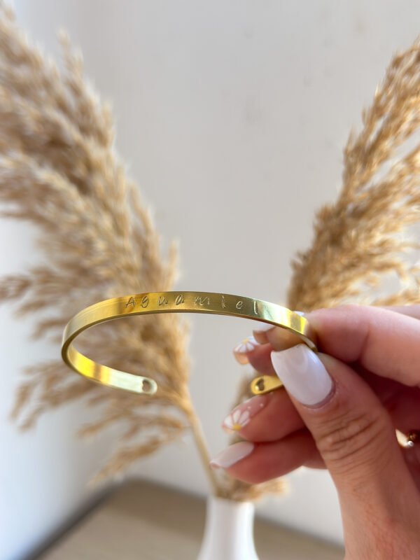 Pulsera Dorada - Grabada a mano 5mm - Imagen 5