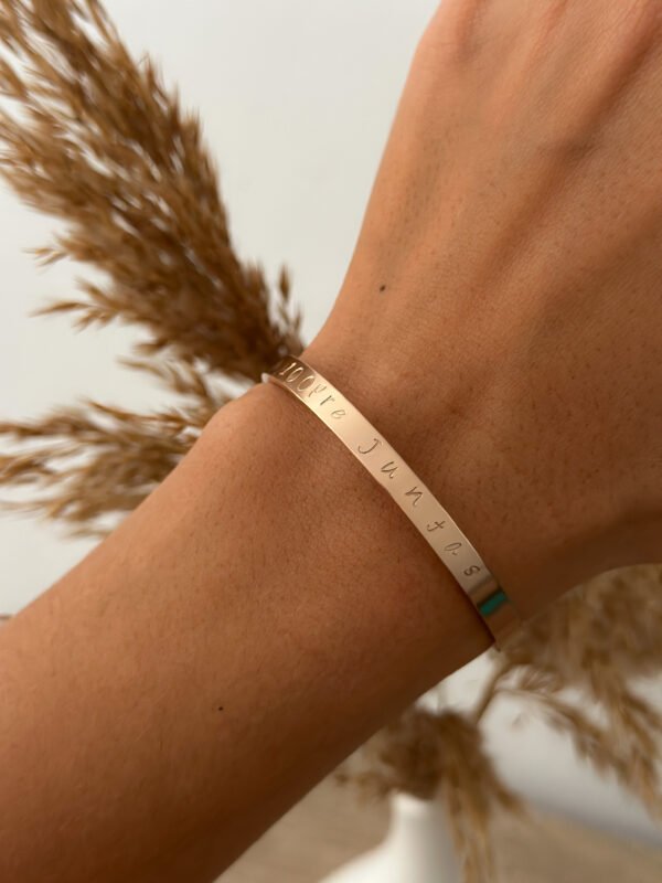 Pulsera Oro Rosa - Grabada a mano 5mm - Imagen 2