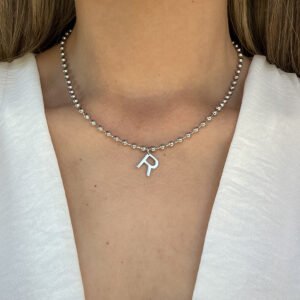 Collar Cuentitas con Inicial