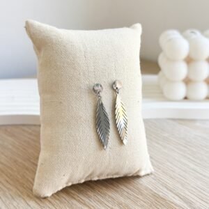 Pendientes hojas plateadas