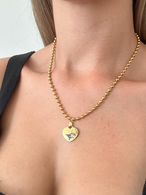 Collar Corazón Dorado con Retrato - Imagen 3