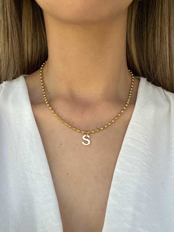 Collar Cuentitas con Inicial - Imagen 4