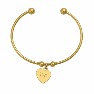 Pulsera con corazón grabado a mano