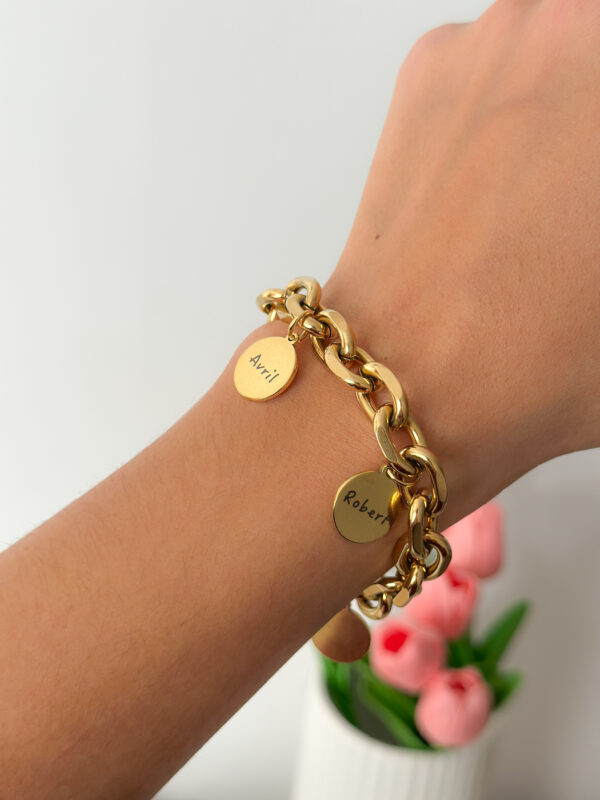 Pulsera eslabones gruesos con medallas personalizadas - Imagen 2