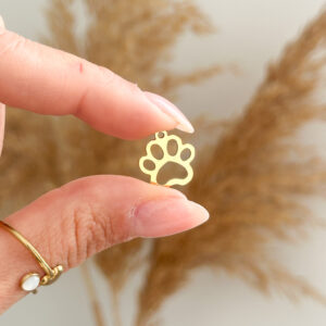 Huella Charm