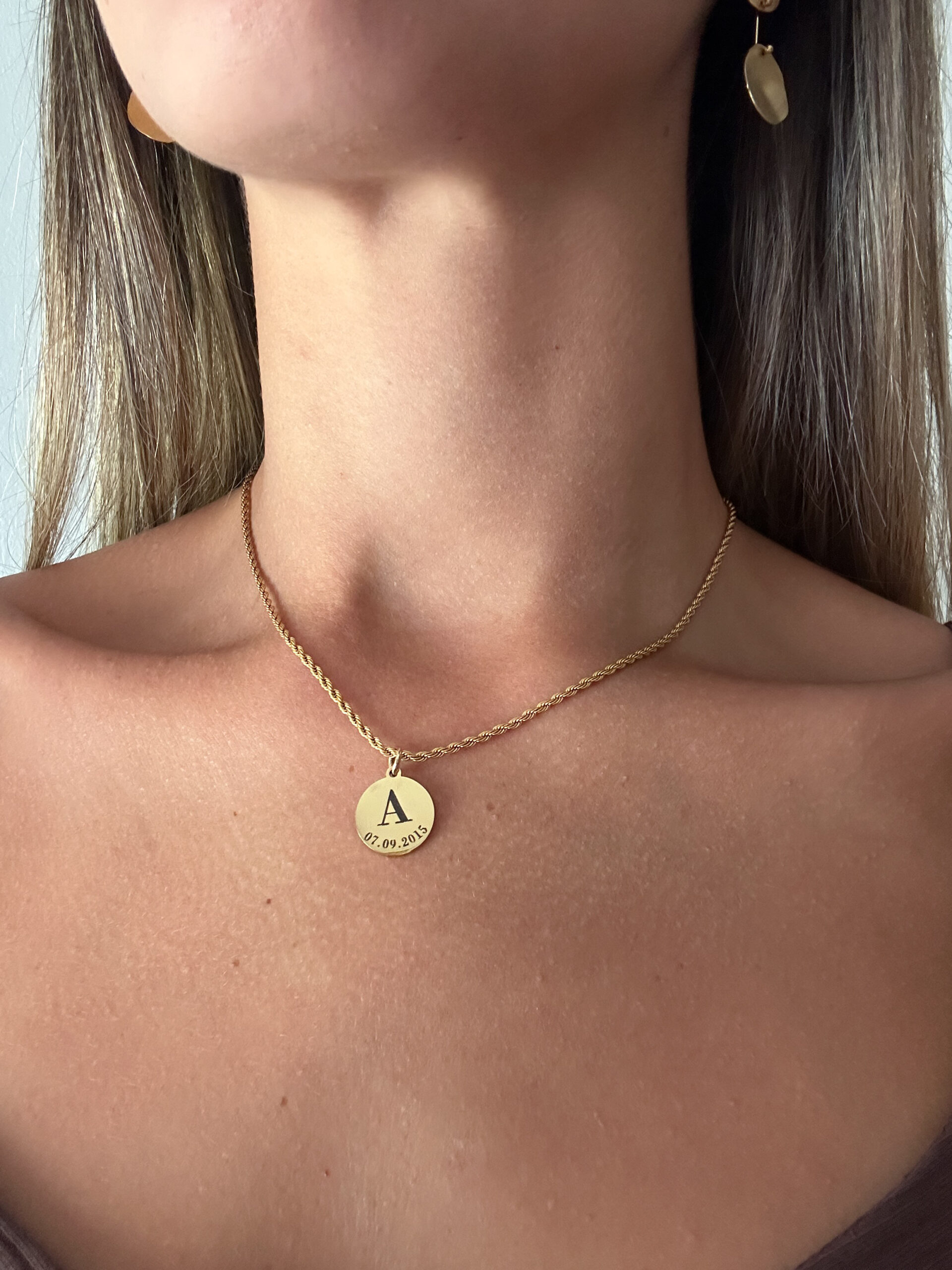 Collar Inicial + Fecha - Imagen 3