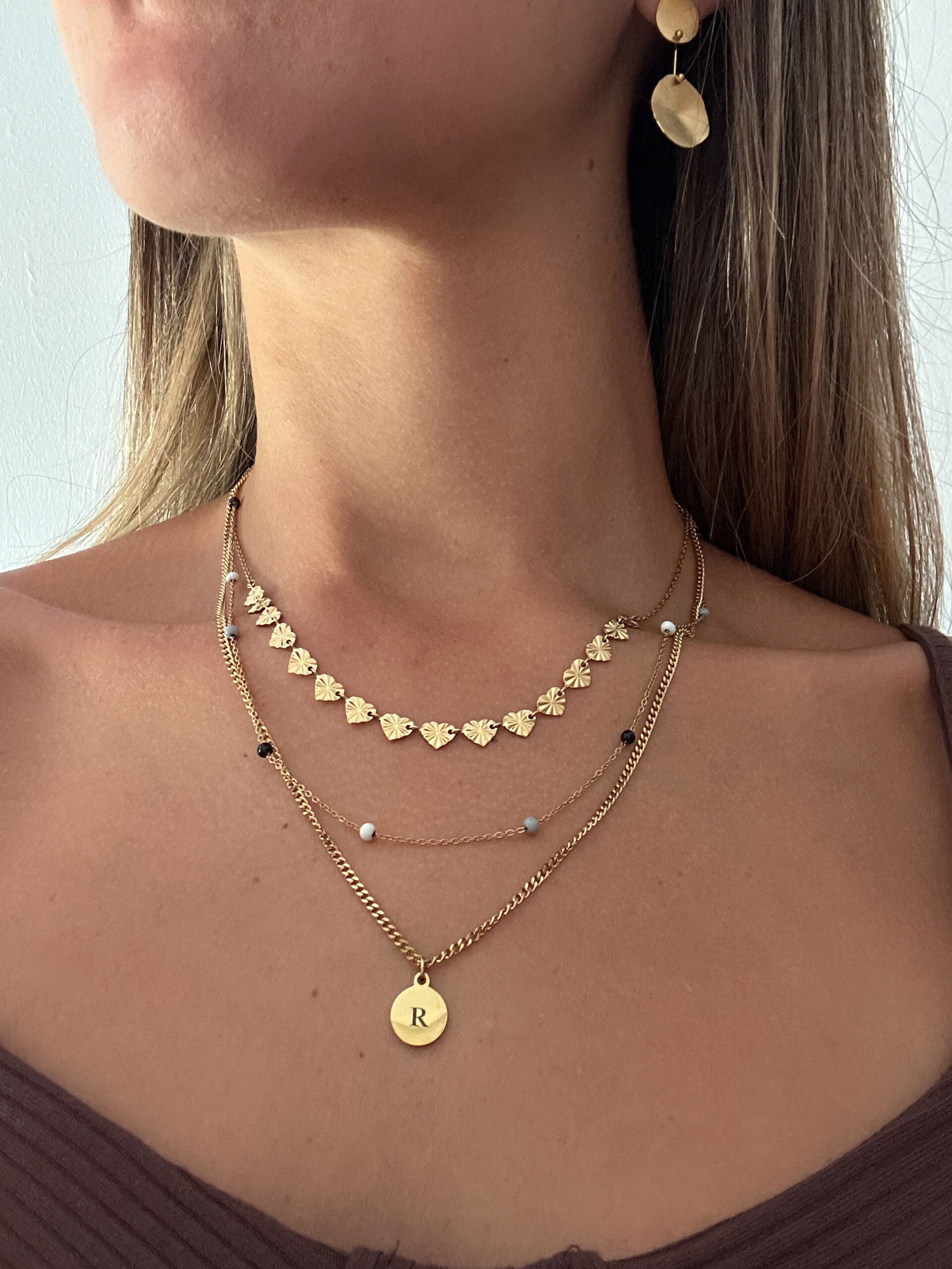 Collar tres capas con inicial personalizado - Imagen 2
