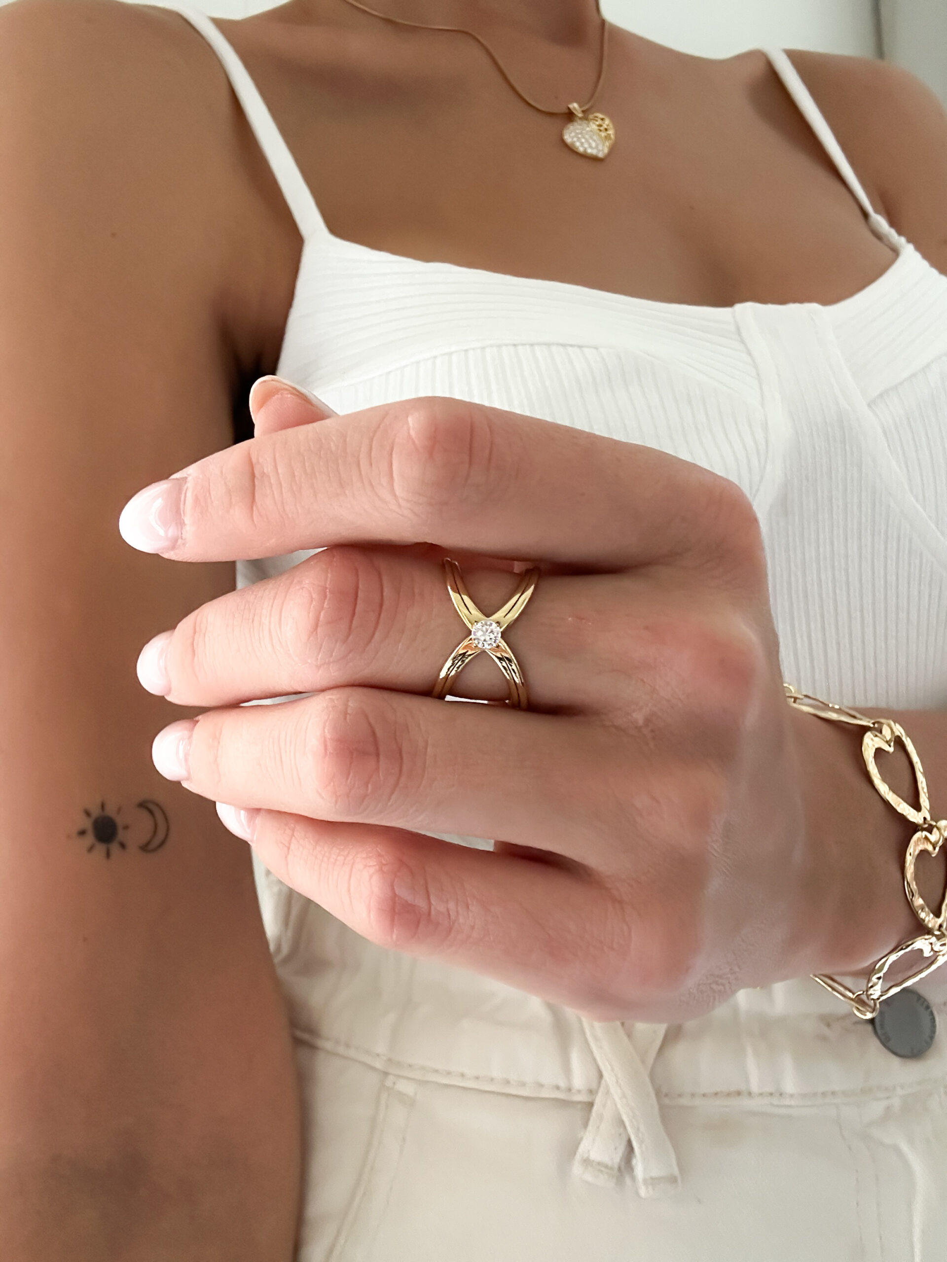 Anillo equis dorada - Imagen 2