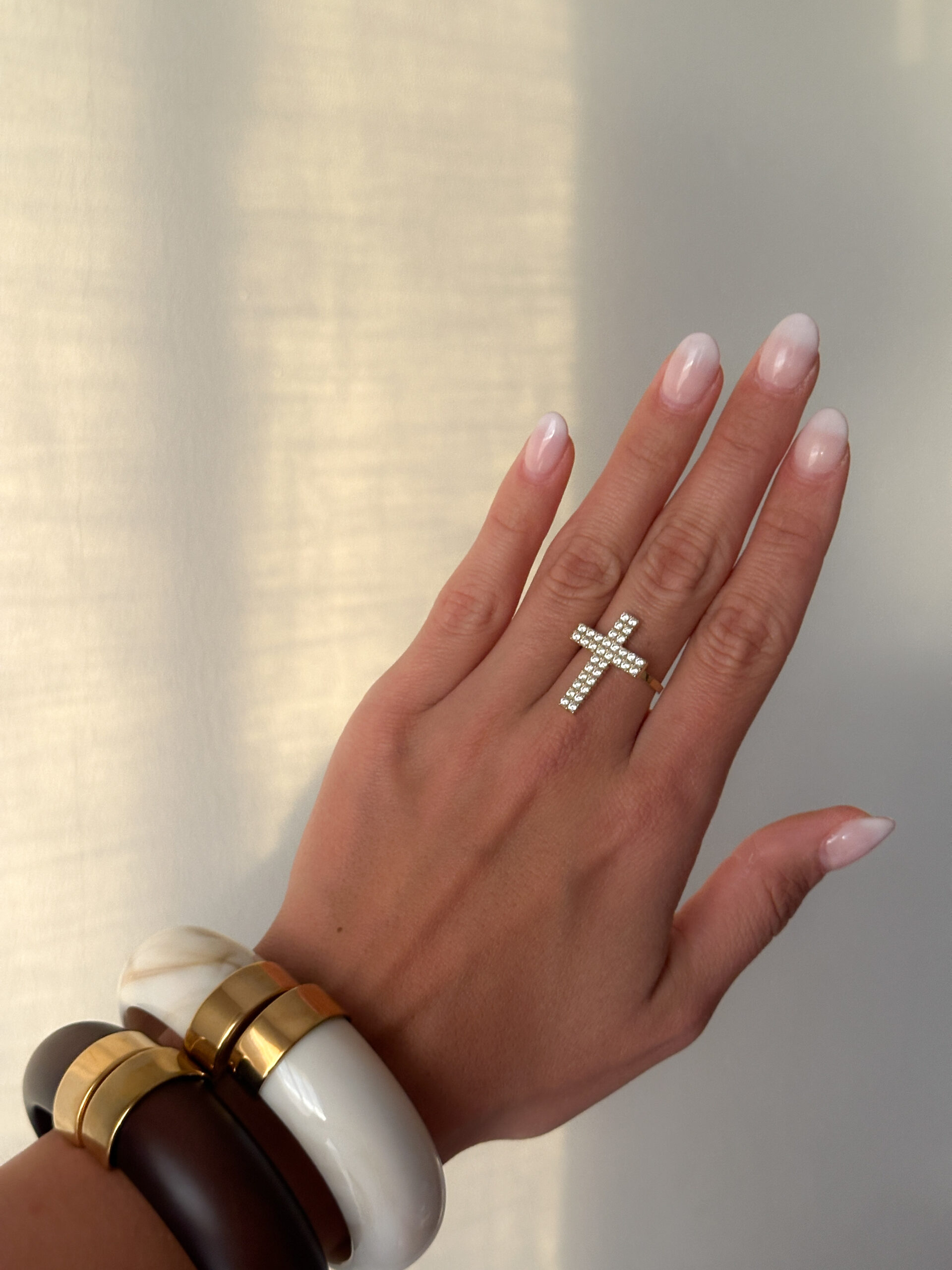 Anillo Cruz Brillante - Imagen 2