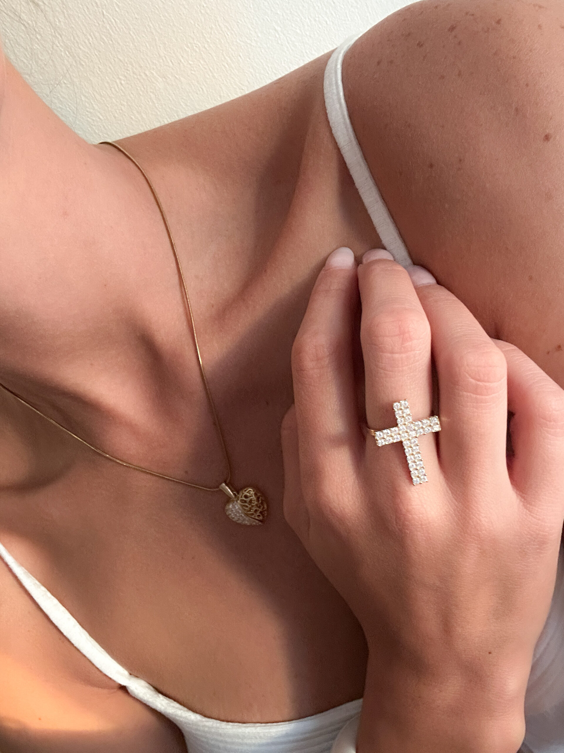 Anillo Cruz Brillante - Imagen 3