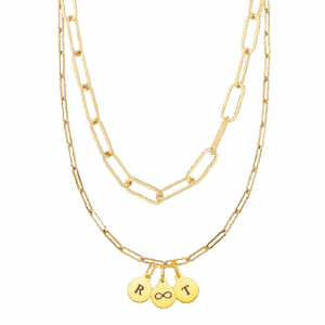 Collar doble con medallas iniciales