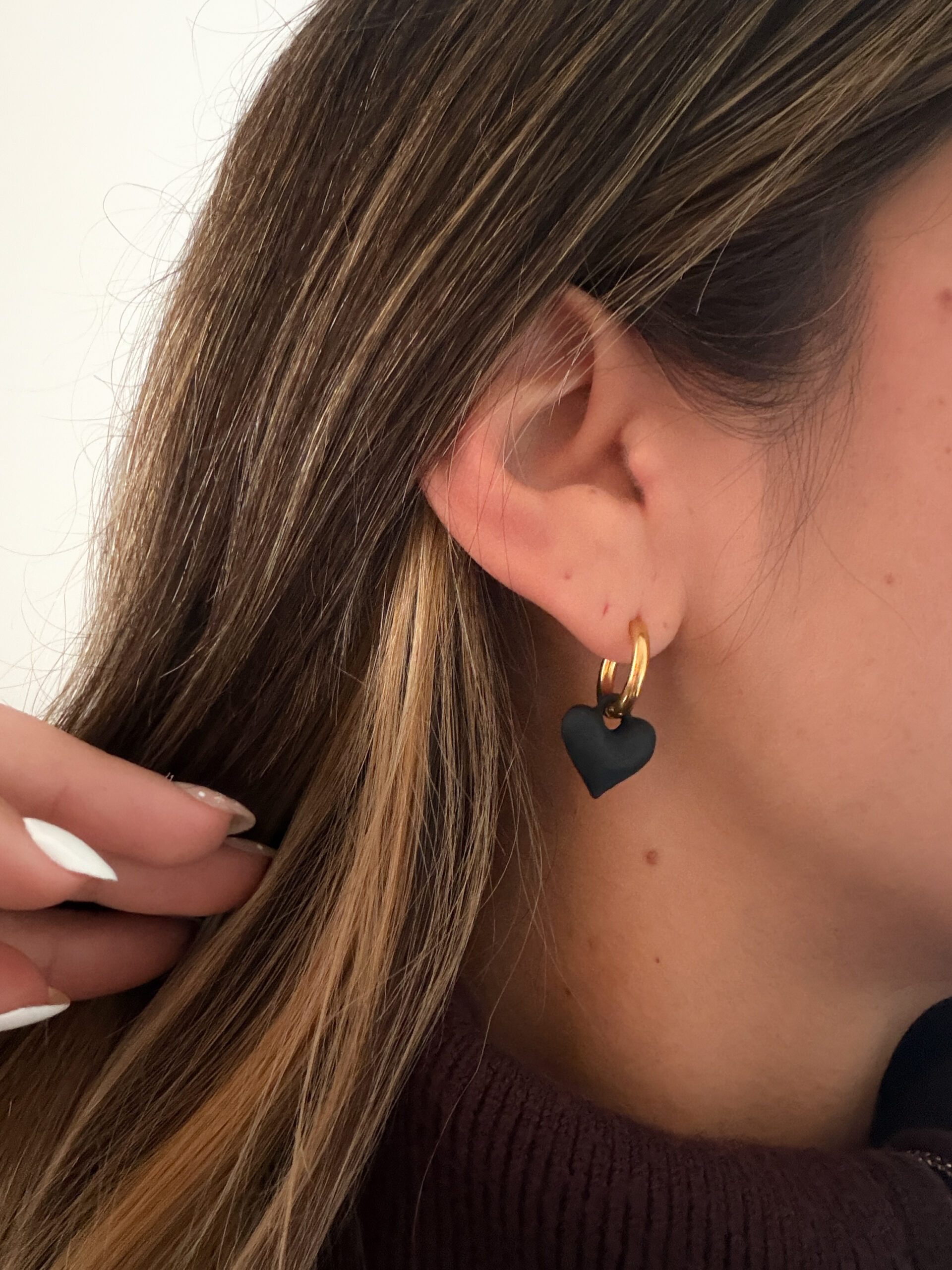 Pendientes corazones negros - Imagen 3