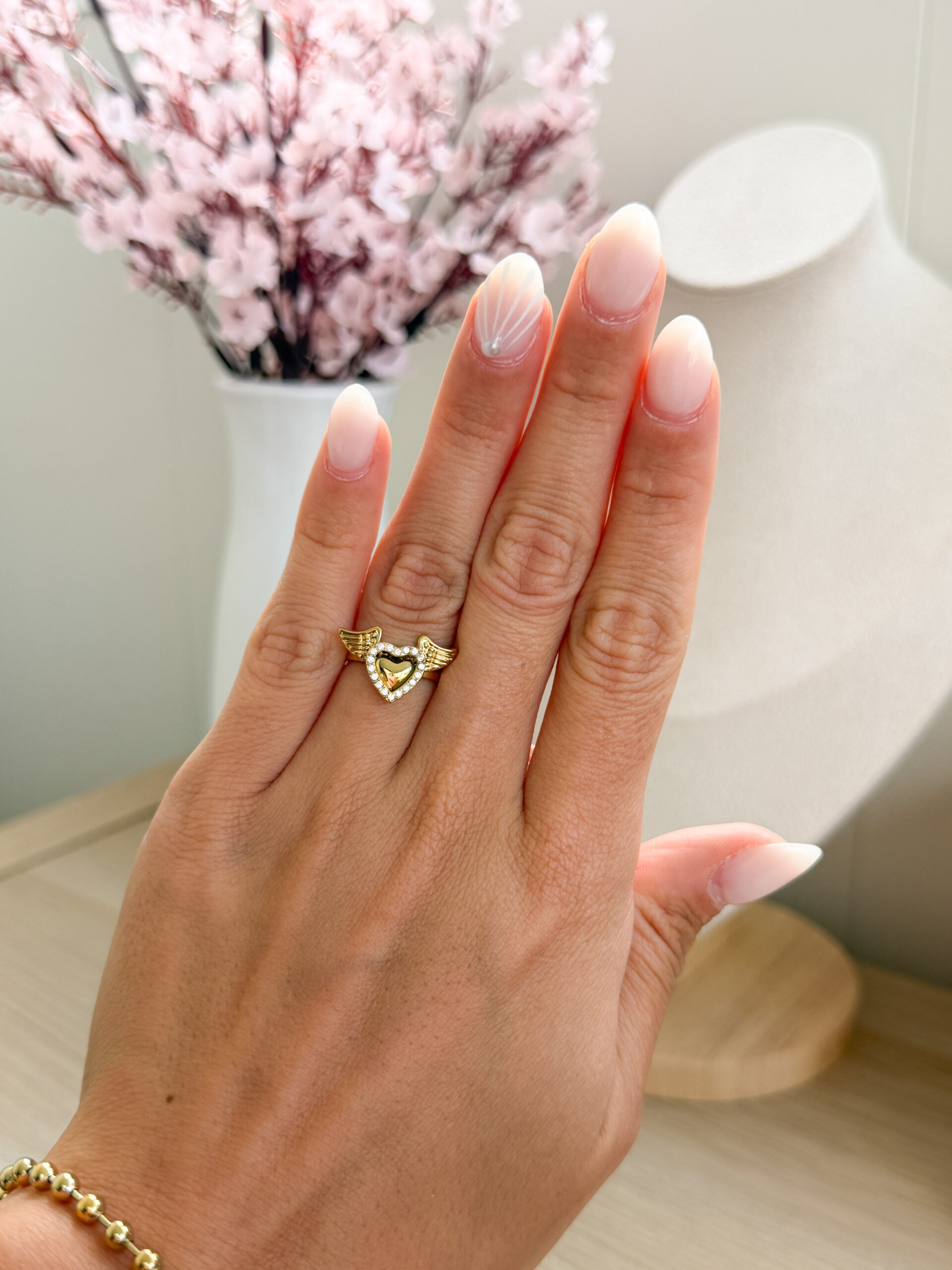 Anillo corazón con alas - Imagen 2